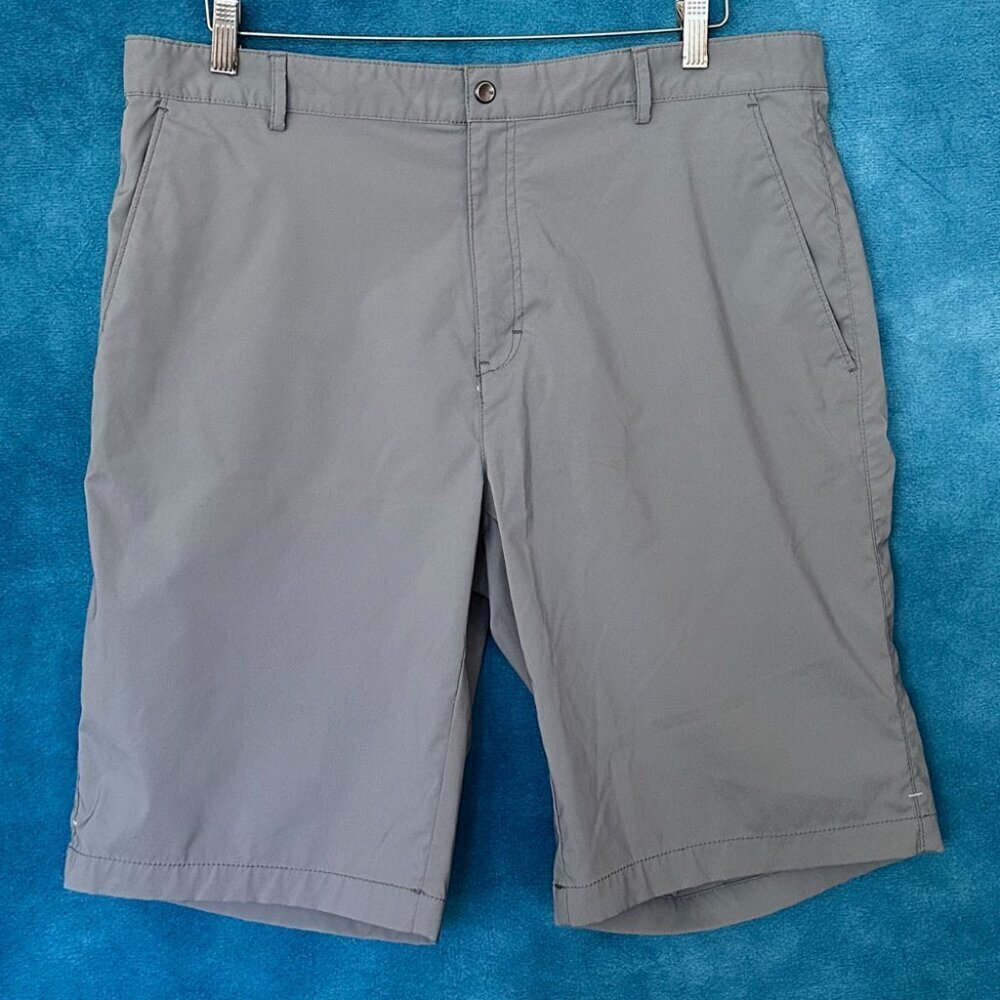 Calvin Klein Grey Golf Beach Classic Shorts, Men's 36 Waist, EUC